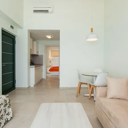 Elpiniki Luxury * Nea Poteidaia