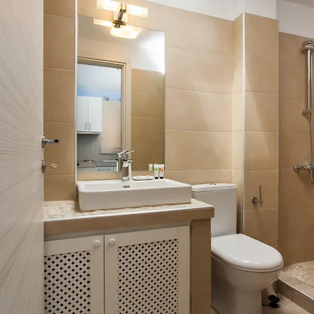 Elpiniki Luxury Otel *