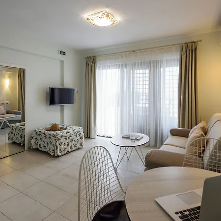 Elpiniki Luxury * Nea Poteidaia