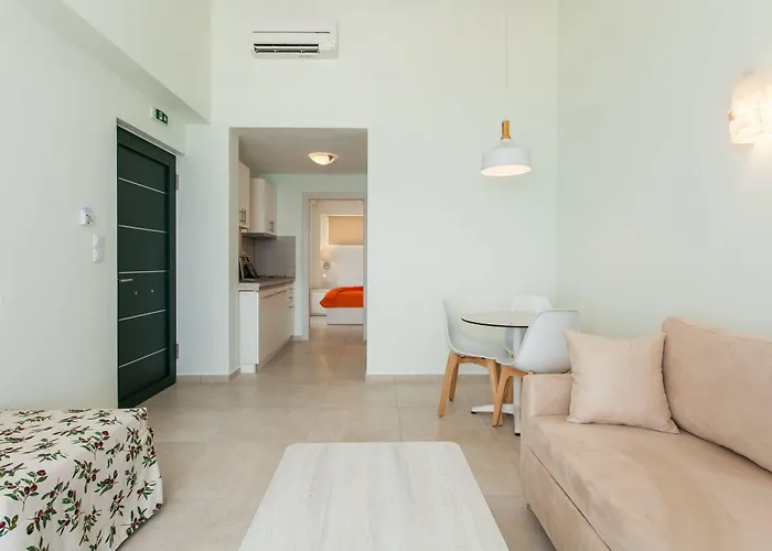 Elpiniki Luxury * Nea Poteidaia