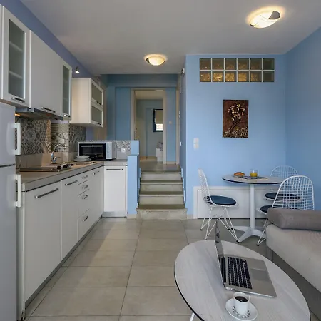 Elpiniki Luxury فندق