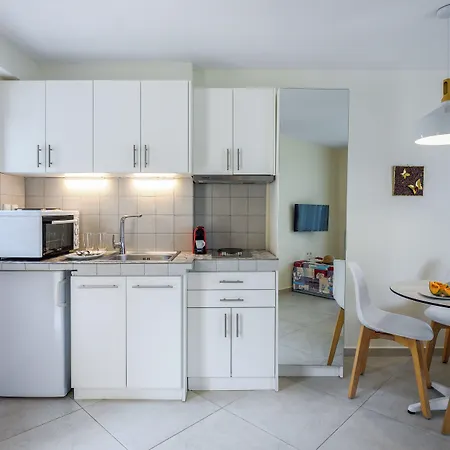 Elpiniki Luxury