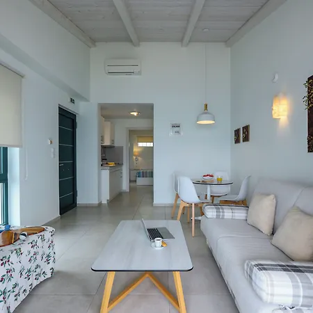 Elpiniki Luxury Hotel