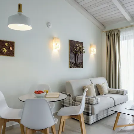 Elpiniki Luxury Hotel *