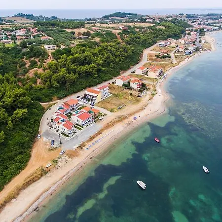 Elpiniki Luxury * Nea Poteidaia