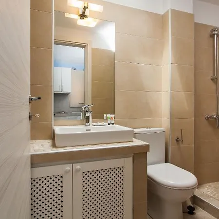 Elpiniki Luxury * Nea Poteidaia
