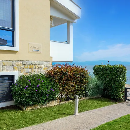 Elpiniki Luxury