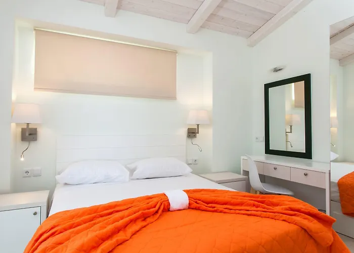 فندق Elpiniki Luxury