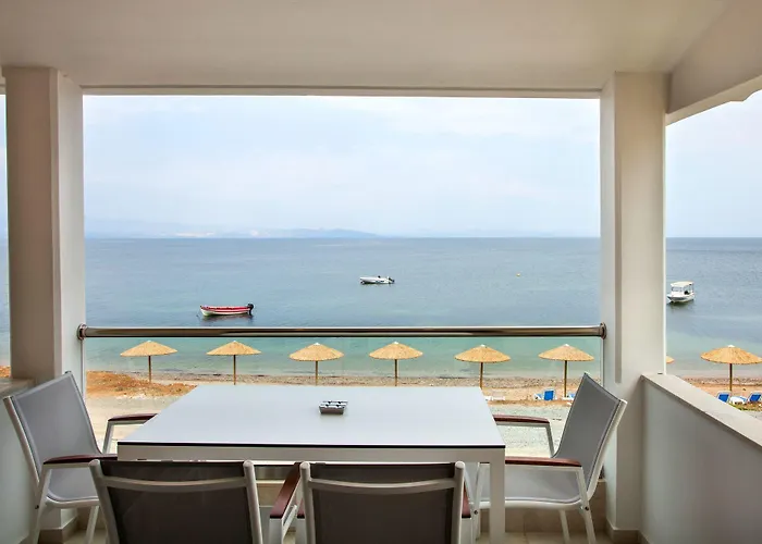فندق Elpiniki Luxury